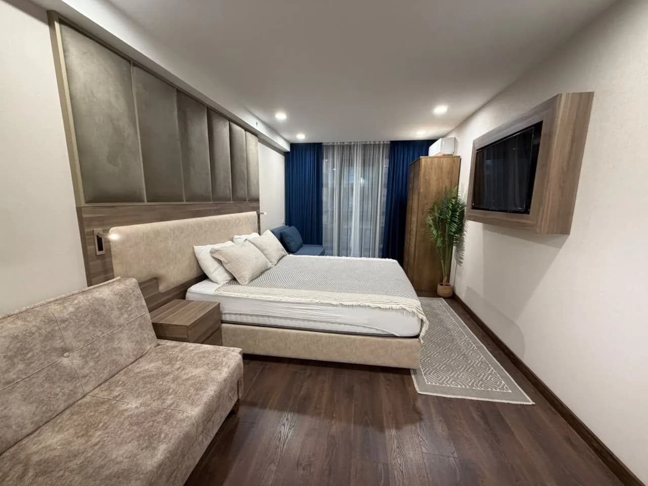 Студия в Батуми · 38 м² — Фото 3
