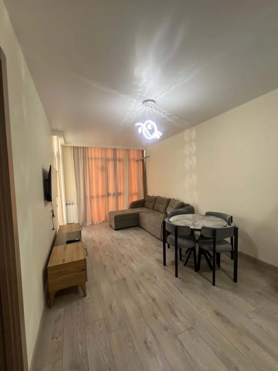Квартира 1+1 в Батуми · Центр · 45 м² — Фото 2