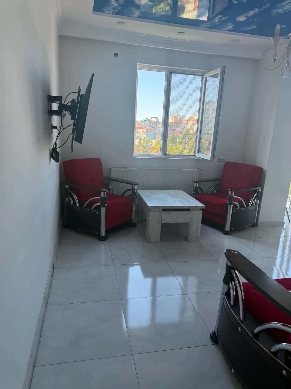 Квартира 1+1 в Батуми · Центр · 45 м² — Фото 1