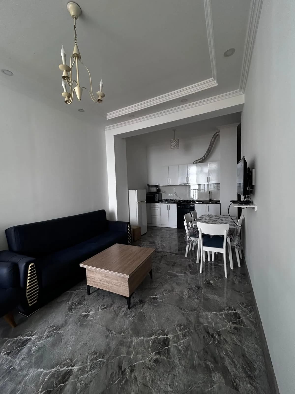 Квартира 2+1 в Батуми · Центр · 57 м² — Фото 2