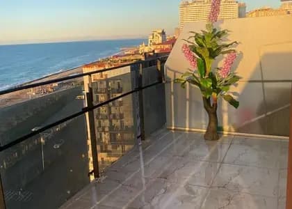 Квартира 1+1 в Батуми · Центр · 52 м²