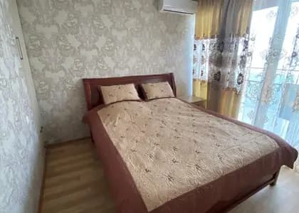 Квартира 1+1 в Батуми · Центр · 52 м²