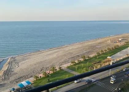 Квартира 1+1 в Батуми · Центр · 52 м²