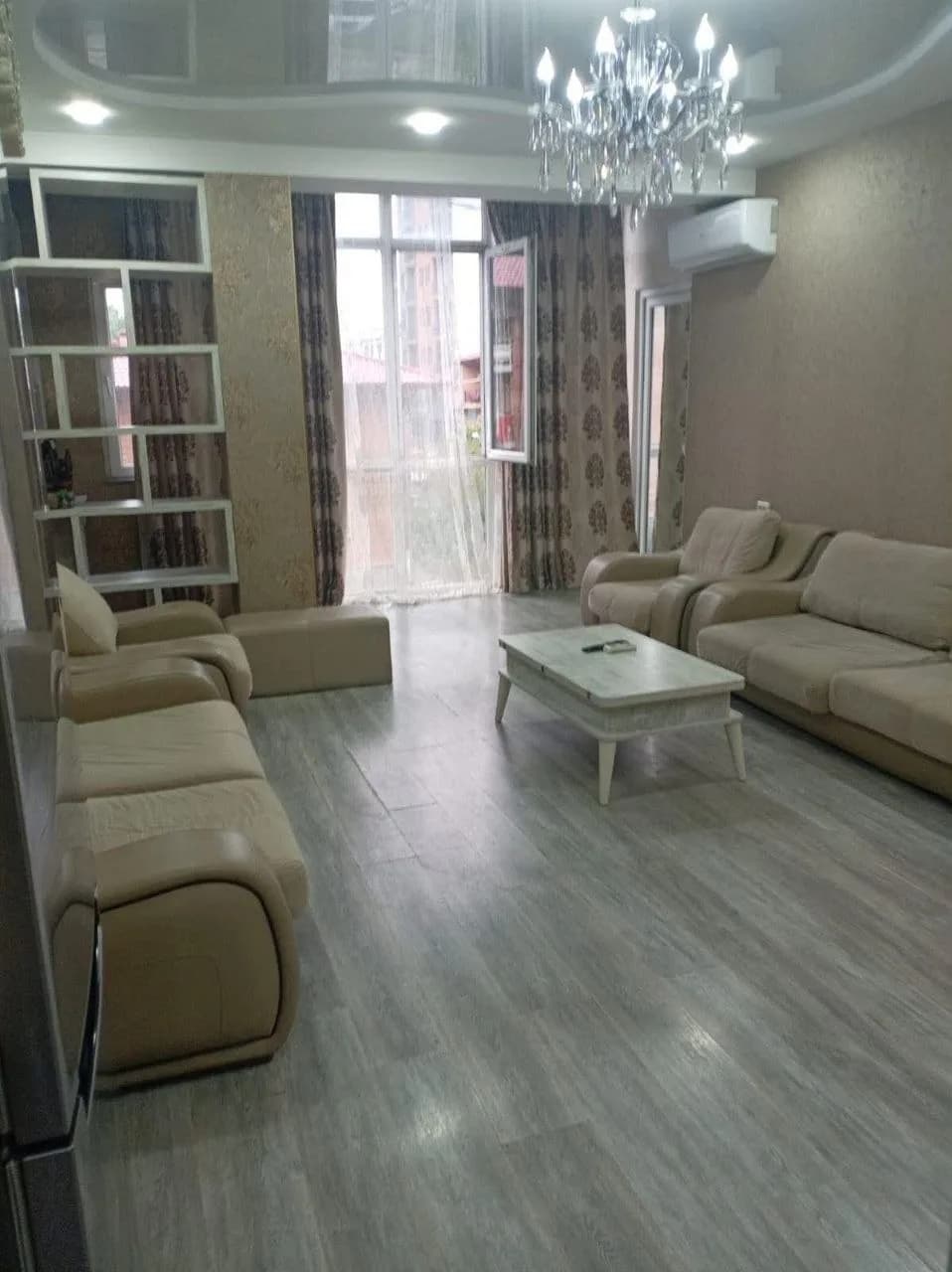 Квартира 2+1 в Батуми · Центр · 75 м² — Фото 2