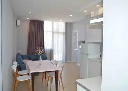Квартира 1+1 в Батуми · Центр · 50 м²