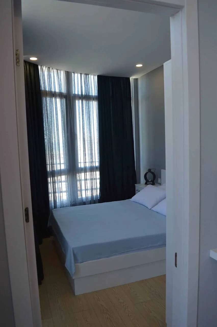 Квартира 1+1 в Батуми · Центр · 50 м² — Фото 4