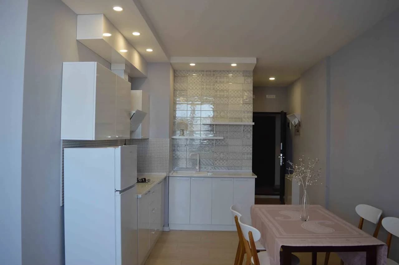 Квартира 1+1 в Батуми · Центр · 50 м² — Фото 8
