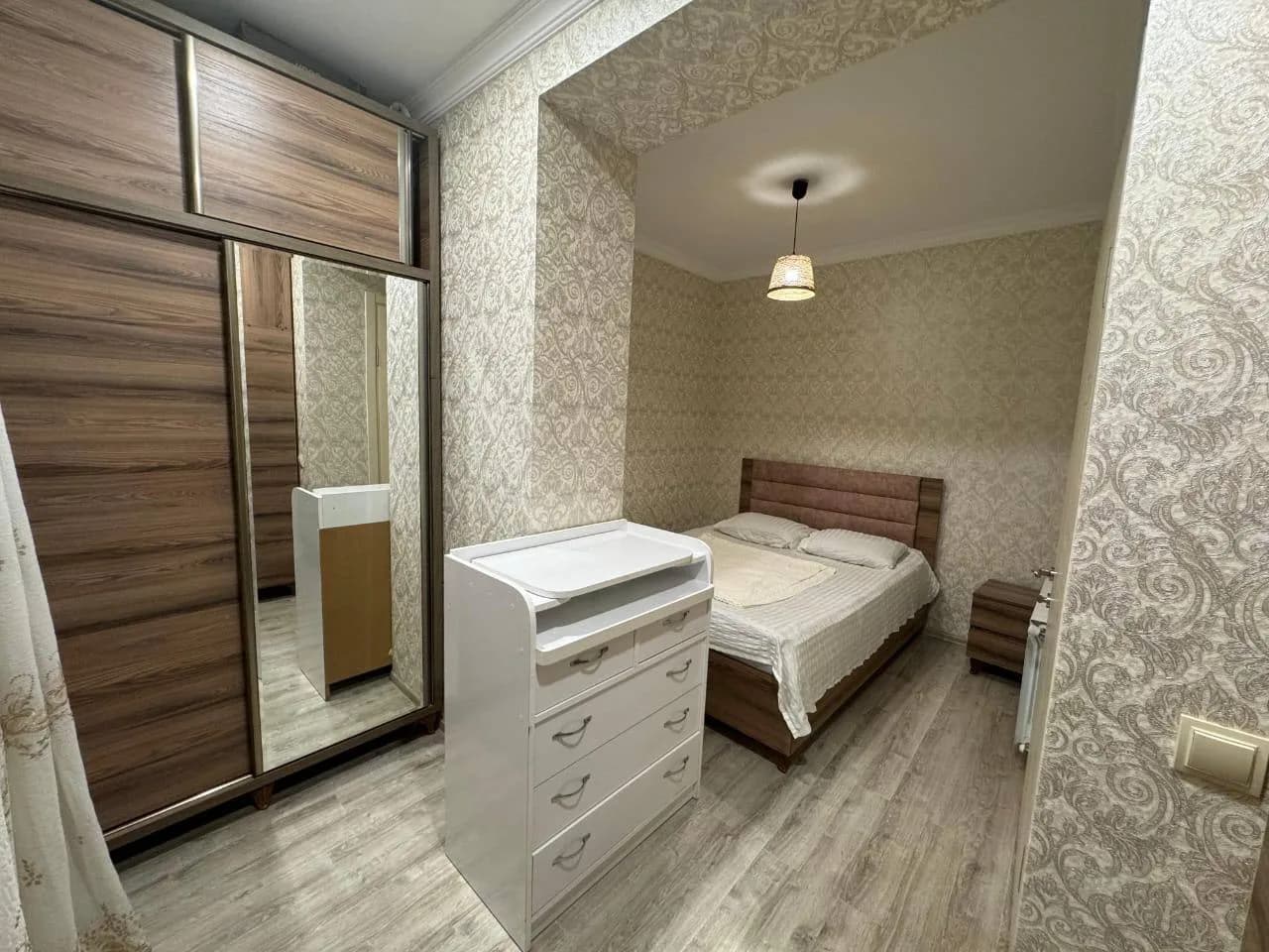 Квартира 1+1 в Батуми · Центр · 55 м² — Фото 2