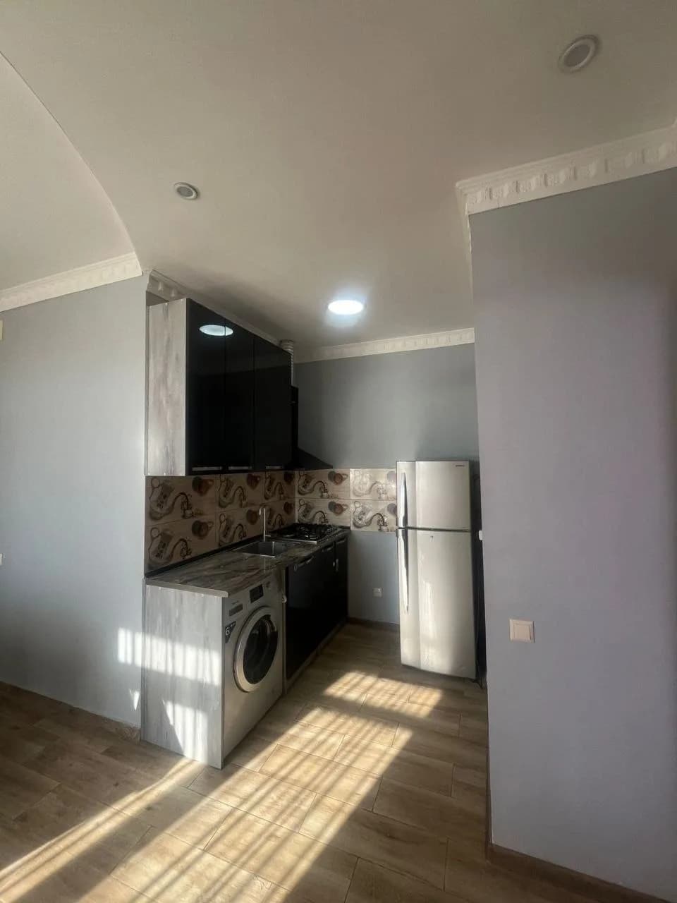 Квартира 1+1 в Батуми · Центр · 45 м² — Фото 2