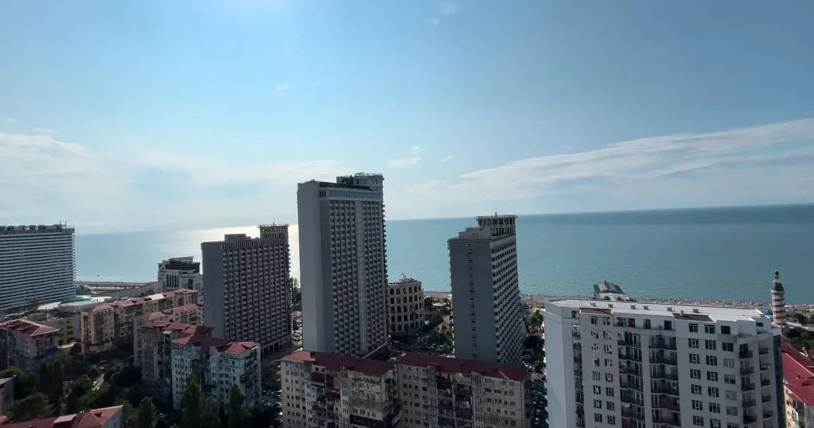 Квартира в Батуми · Центр · 58 м² — Фото 6
