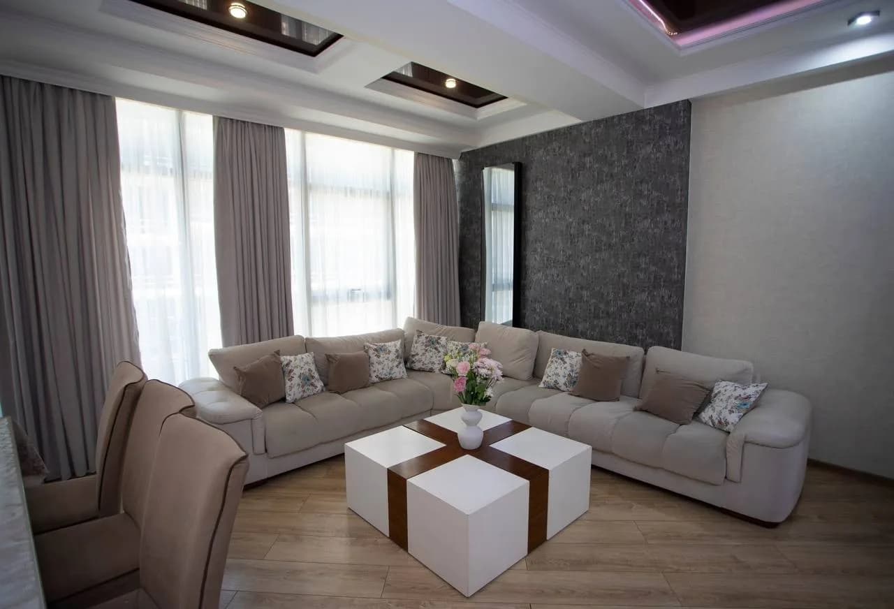 Квартира 3+1 в Батуми · Центр · 125 м² — Фото 4