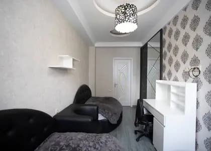 Квартира 3+1 в Батуми · Центр · 125 м²