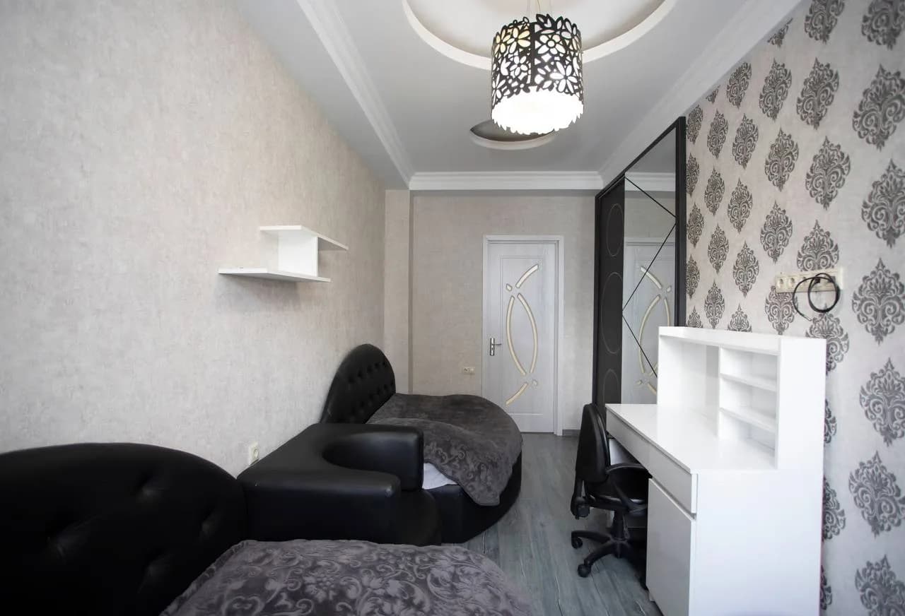Квартира 3+1 в Батуми · Центр · 125 м² — Фото 5