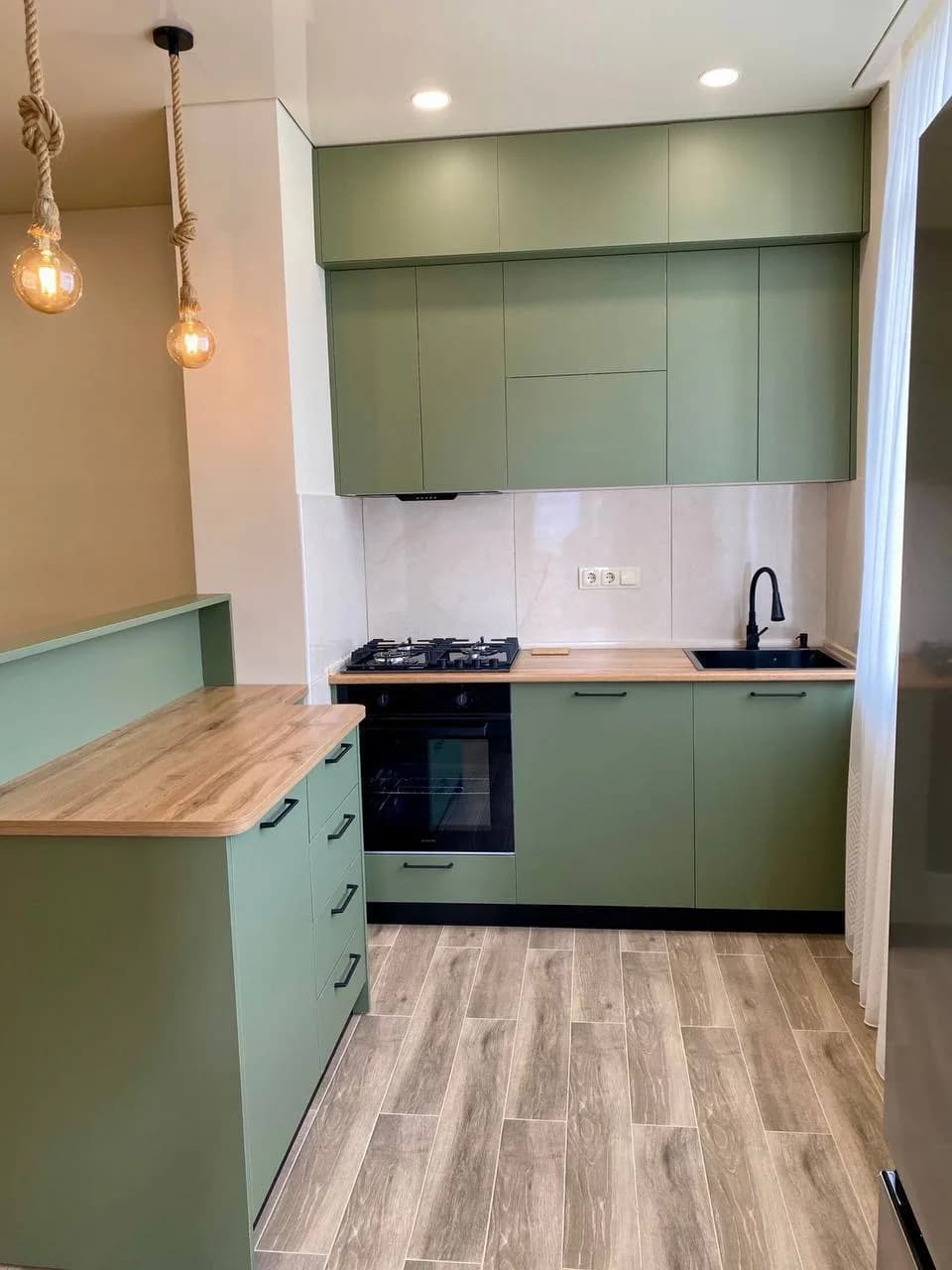 Квартира 2+1 в Батуми · Центр · 60 м² — Фото 1