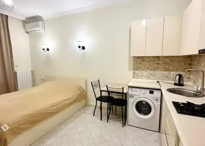 Студия в Батуми · Центр · 30 м²