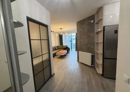 Квартира 2+1 в Батуми · Центр · 65 м²