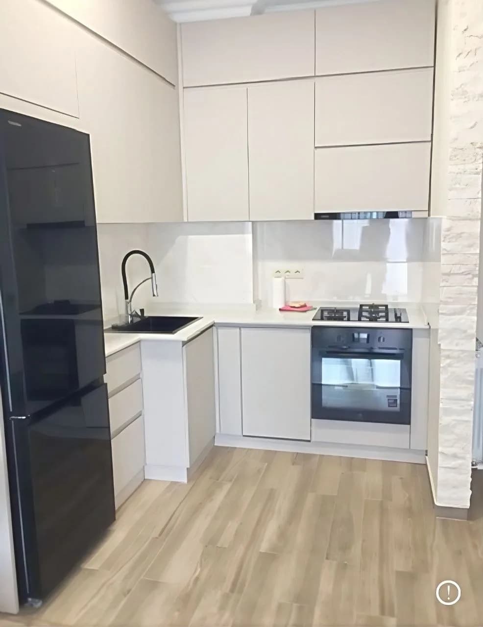 Квартира 1+1 в Батуми · Центр · 50 м² — Фото 1