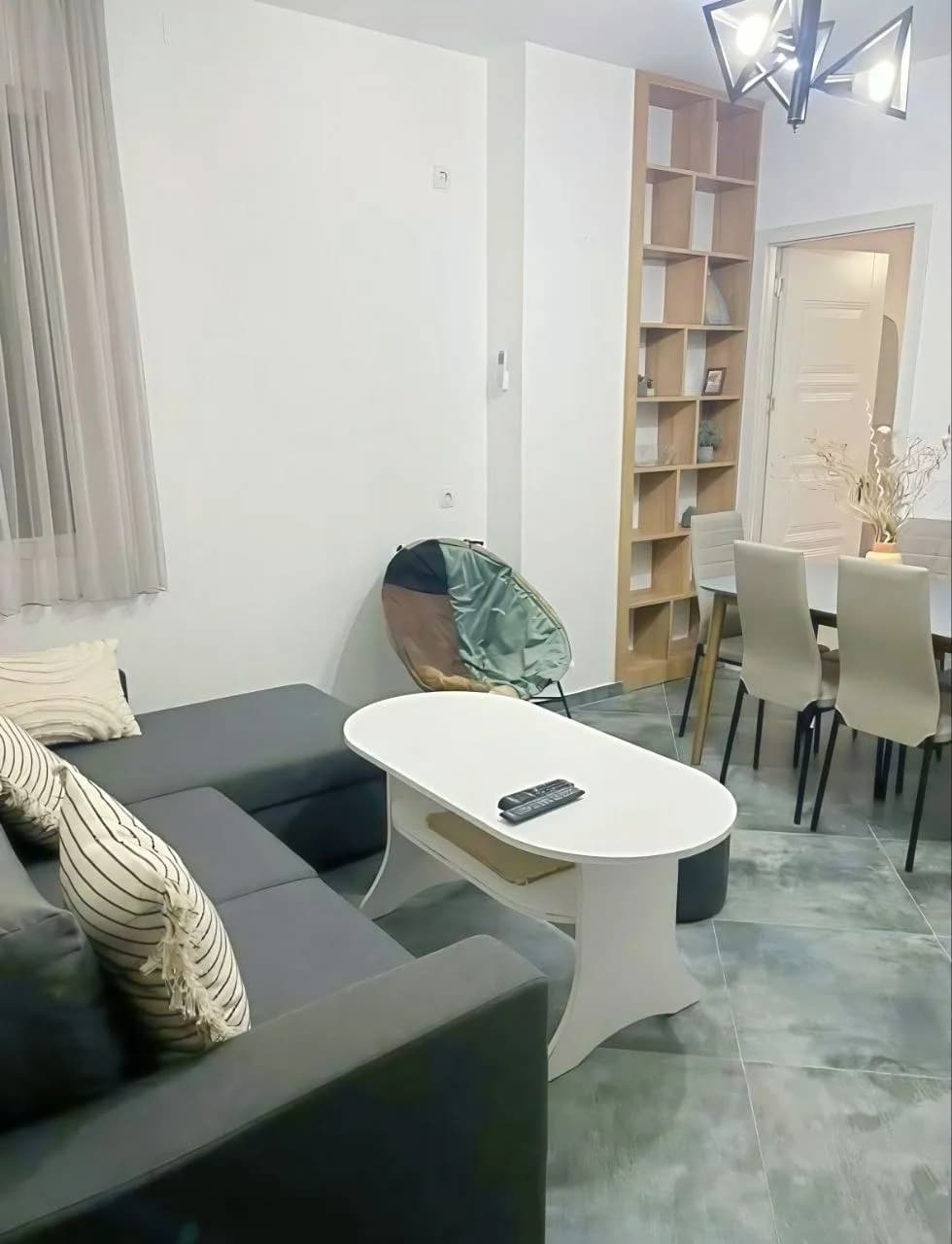 Квартира 1+1 в Батуми · Центр · 45 м² — Фото 1