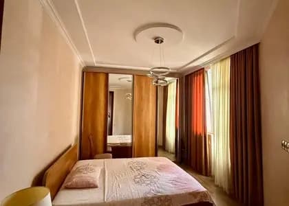 Квартира 3+1 в Батуми · Центр · 140 м²