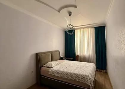 Квартира 3+1 в Батуми · Центр · 140 м²