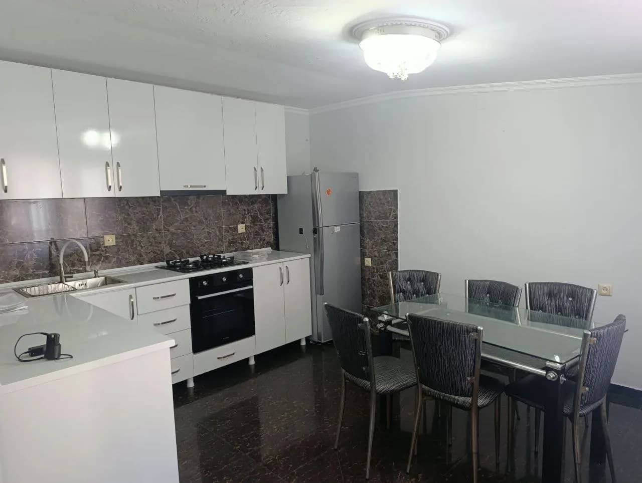 Квартира 2+1 в Батуми · Центр · 95 м² — Фото 2