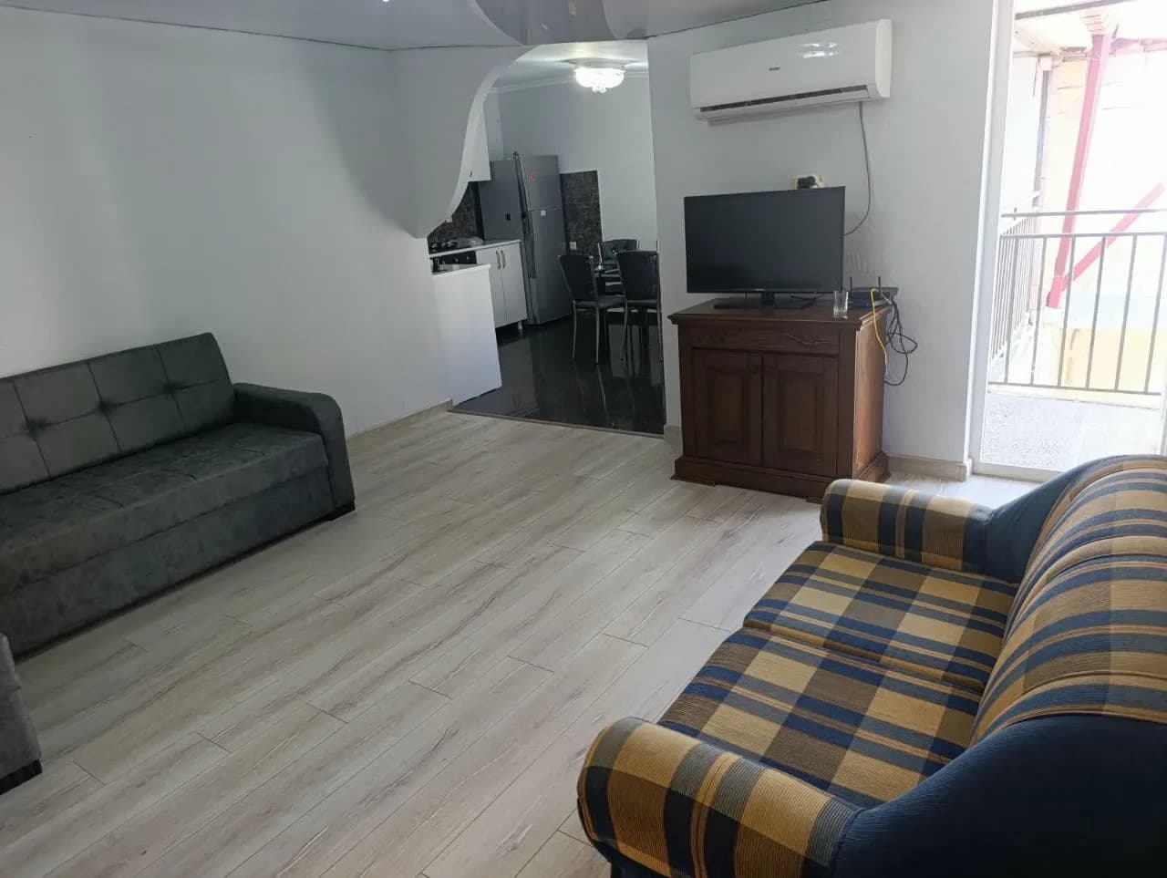 Квартира 2+1 в Батуми · Центр · 95 м² — Фото 3