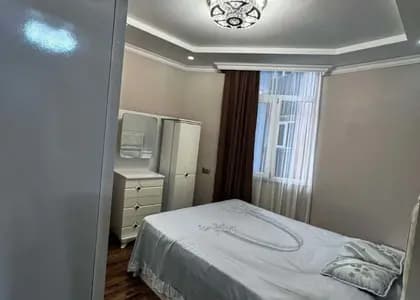 Квартира 2+1 в Батуми · Центр · 70 м²