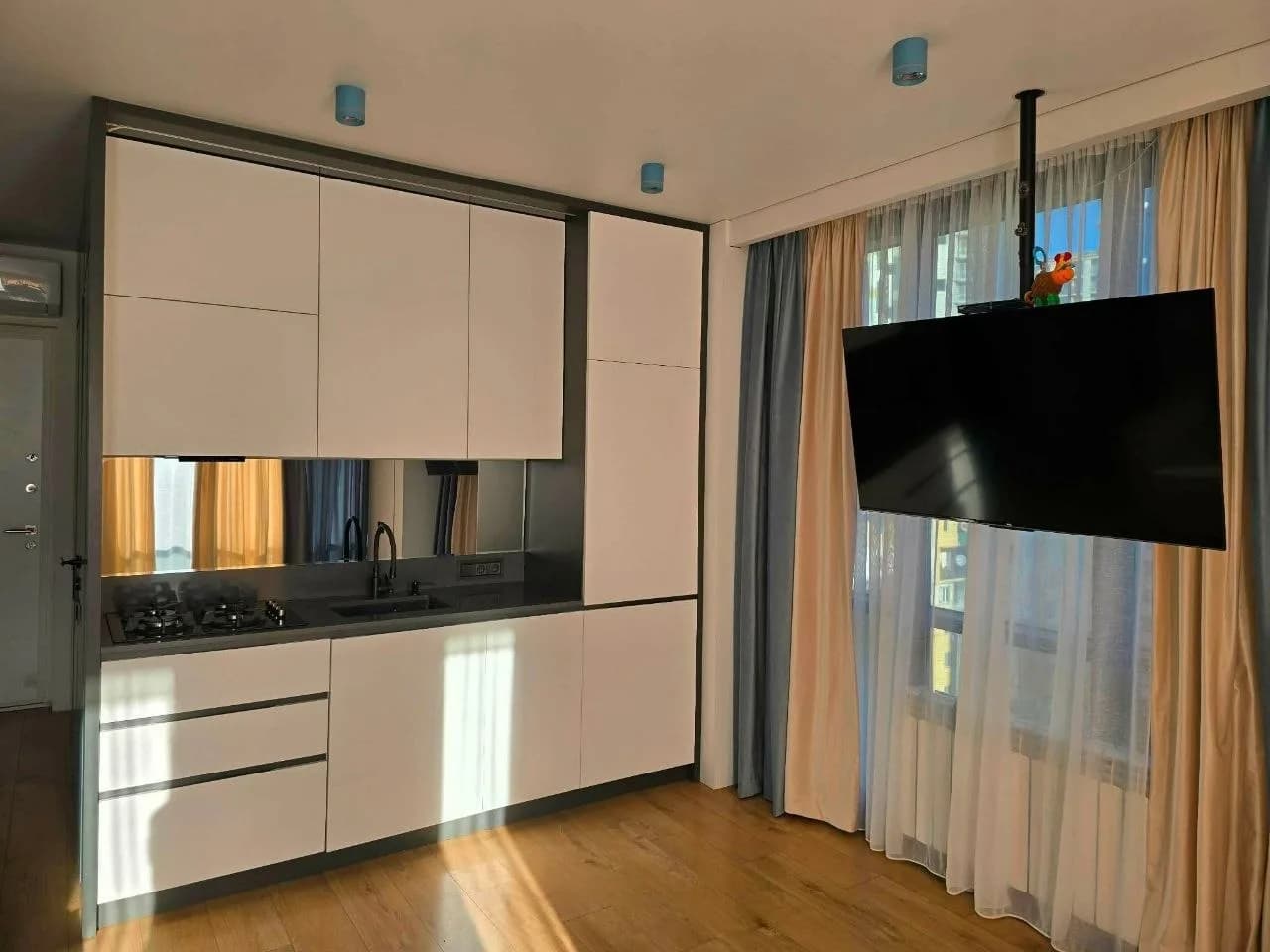 Квартира 1+1 в Батуми · Центр · 45 м² — Фото 7