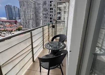 Квартира 2+1 в Батуми · Центр · 60 м²