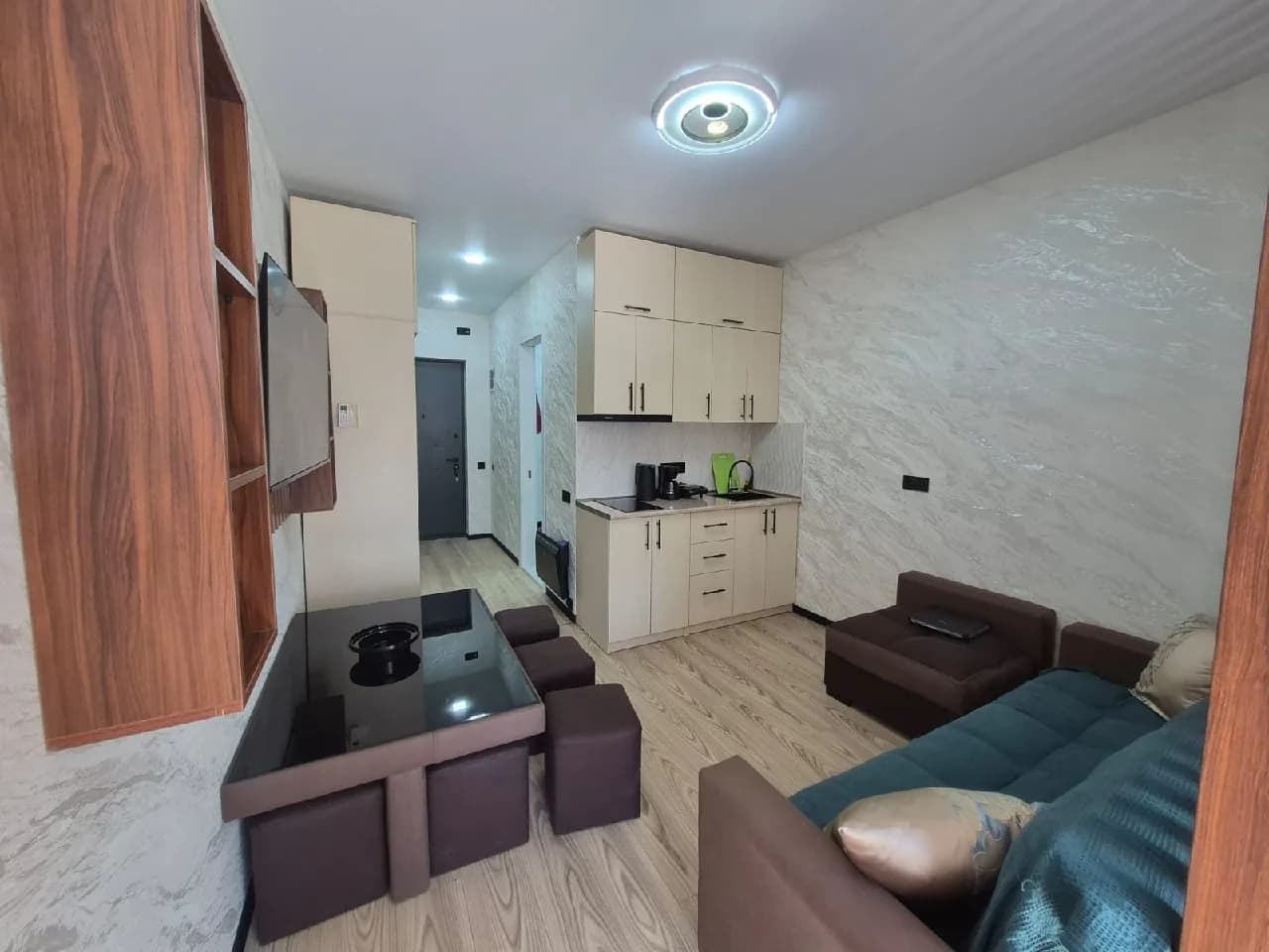 Квартира 1+1 в Батуми · 35 м² — Фото 2