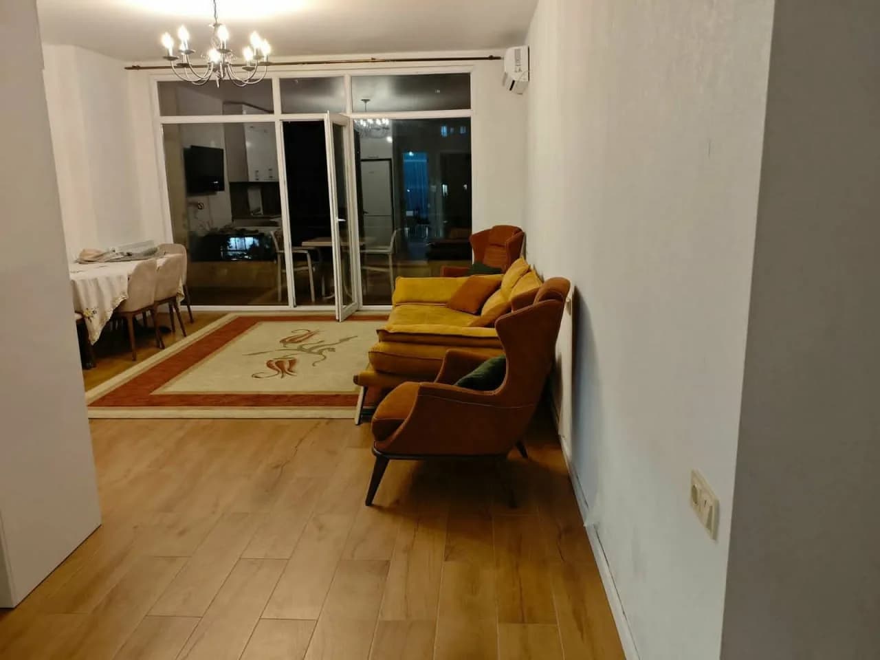 Квартира в Батуми · Центр · 82 м² — Фото 2