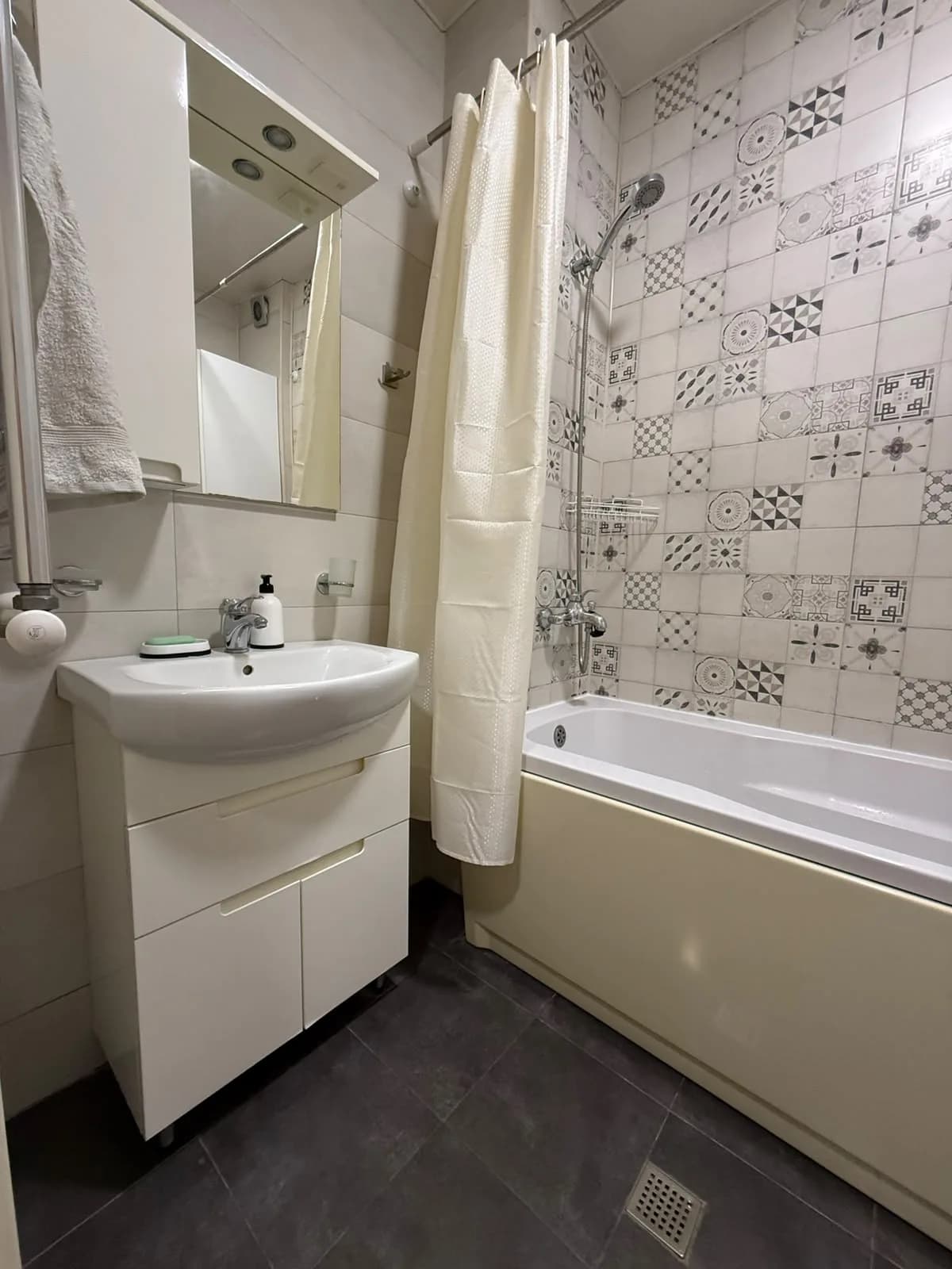 Квартира 1+1 в Батуми · Центр · 41 м² — Фото 8