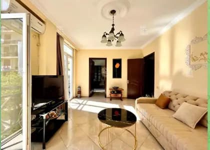 Квартира 1+1 в Батуми · Центр · 65 м²
