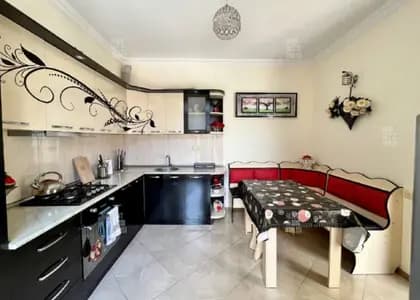 Квартира 1+1 в Батуми · Центр · 65 м²