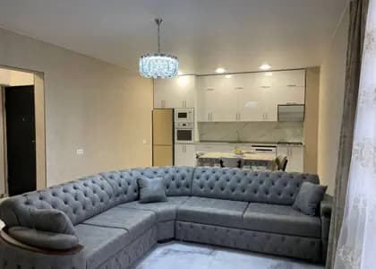 Квартира 2+1 в Батуми · Центр · 70 м²