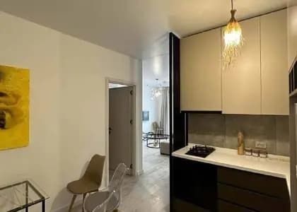 Квартира 2+1 в Батуми · Центр · 74 м²