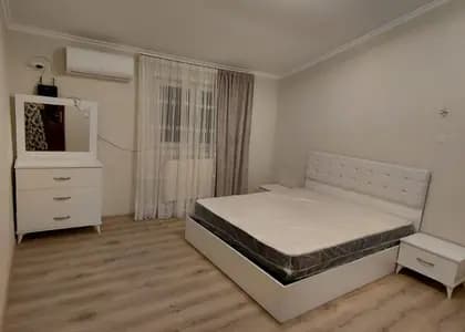 Квартира 1+2 в Батуми · Центр · 80 м²