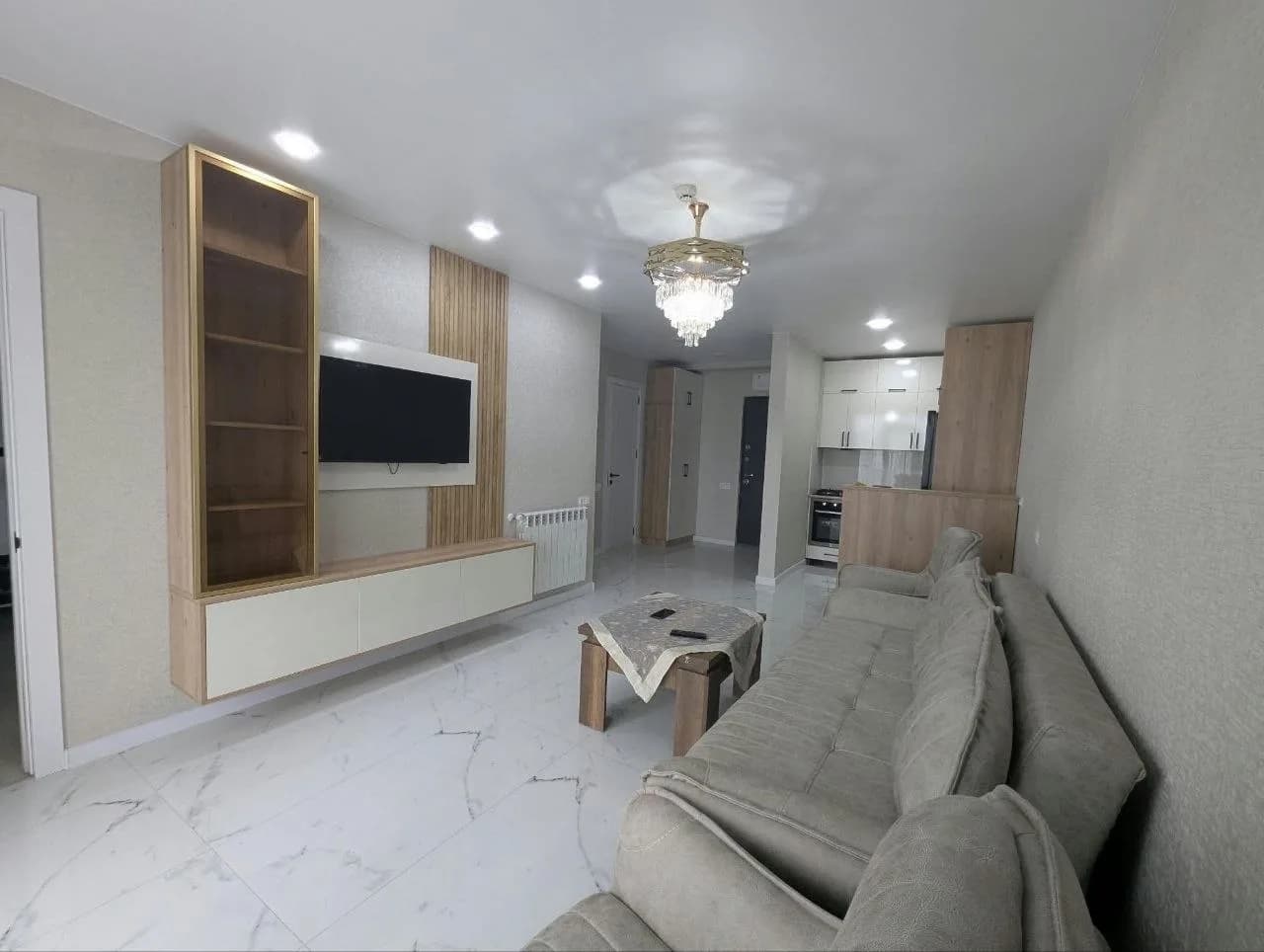 Квартира 2+1 в Батуми · Новый бульвар · 65 м² — Фото 1