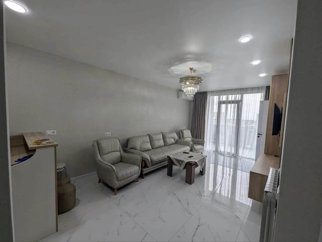 Квартира 2+1 в Батуми · Новый бульвар · 65 м² — Фото 2