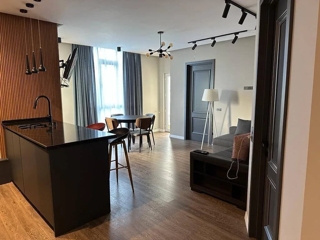 Квартира 2+1 в Батуми · Центр · 68 м² — Фото 3