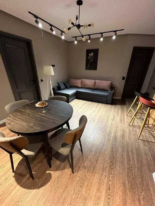 Квартира 2+1 в Батуми · Центр · 68 м² — Фото 4