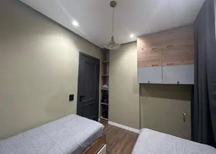 Квартира 2+1 в Батуми · Центр · 68 м²