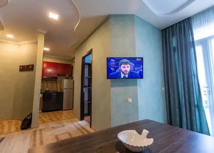 Квартира 1+1 в Батуми · Центр · 53 м²