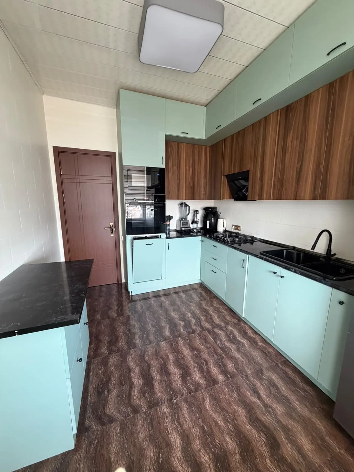 Квартира 2+1 в Батуми · Центр · 96 м² — Фото 3