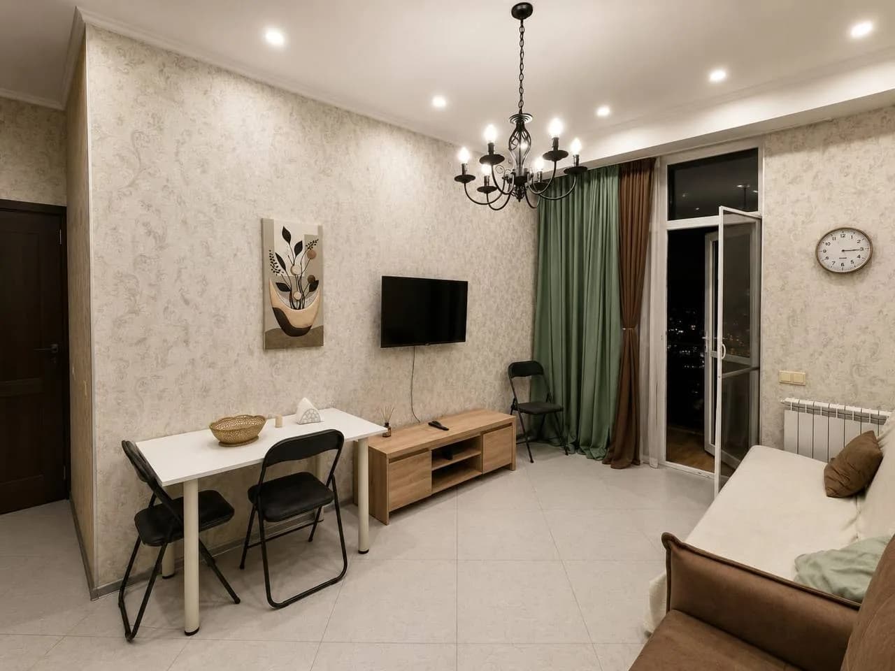 Квартира в Батуми · Центр · 55 м² — Фото 4