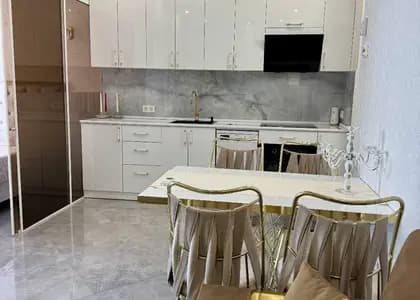 Сдается квартира 2+1 рядом с Аллеей Героев и видом на море!