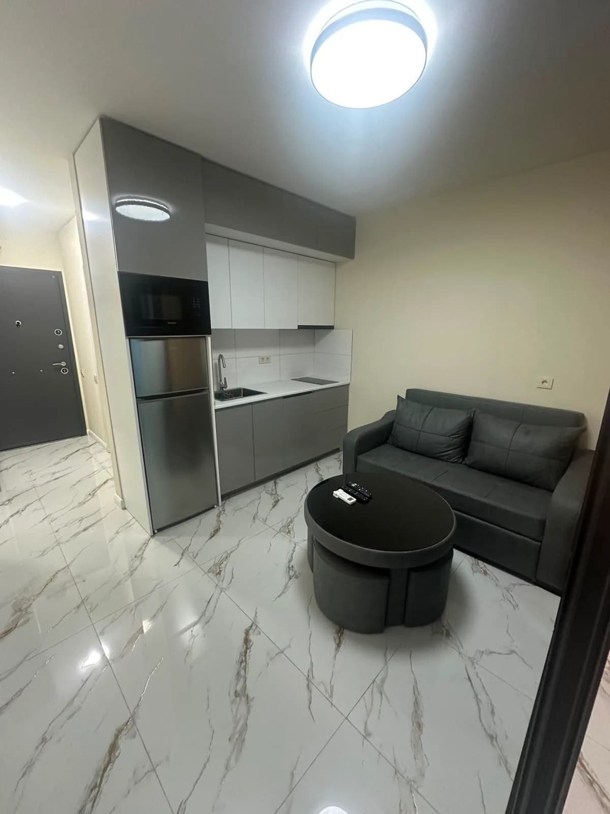 Квартира 1+1 в Батуми · Центр · 36 м² — Фото 1