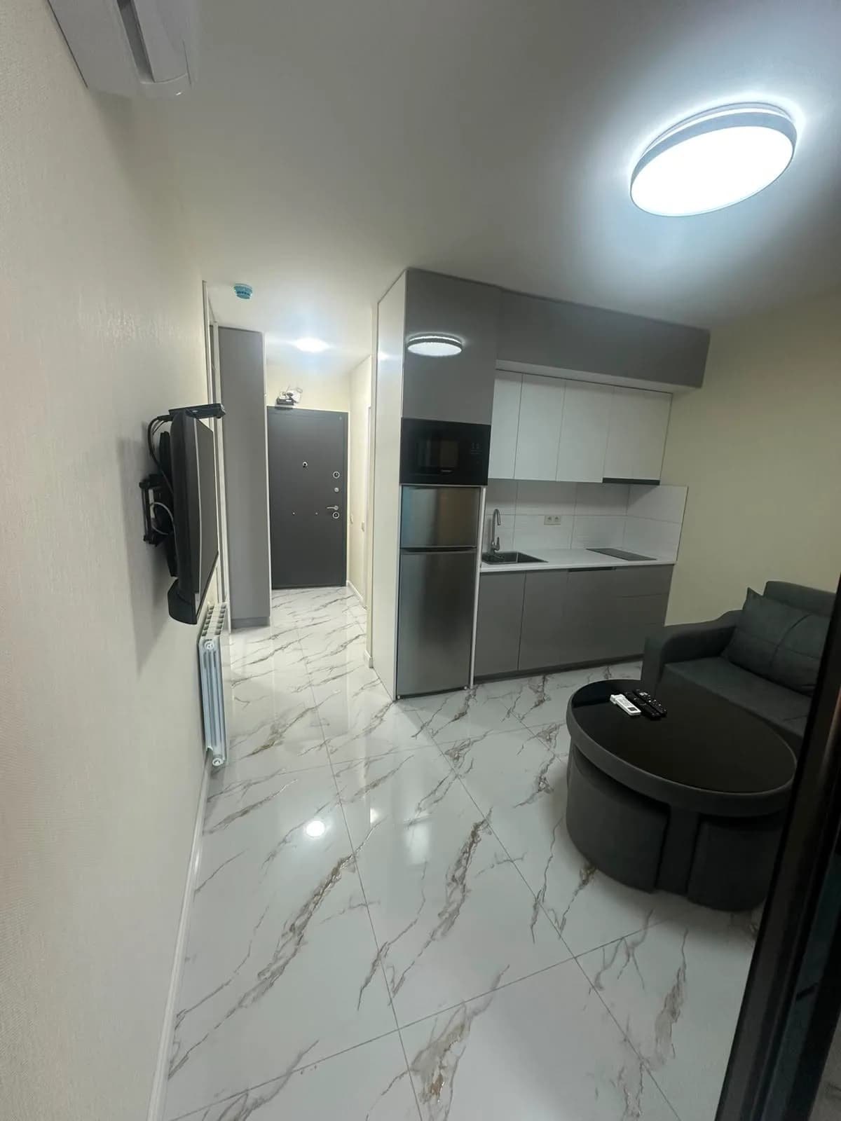 Квартира 1+1 в Батуми · Центр · 36 м² — Фото 3