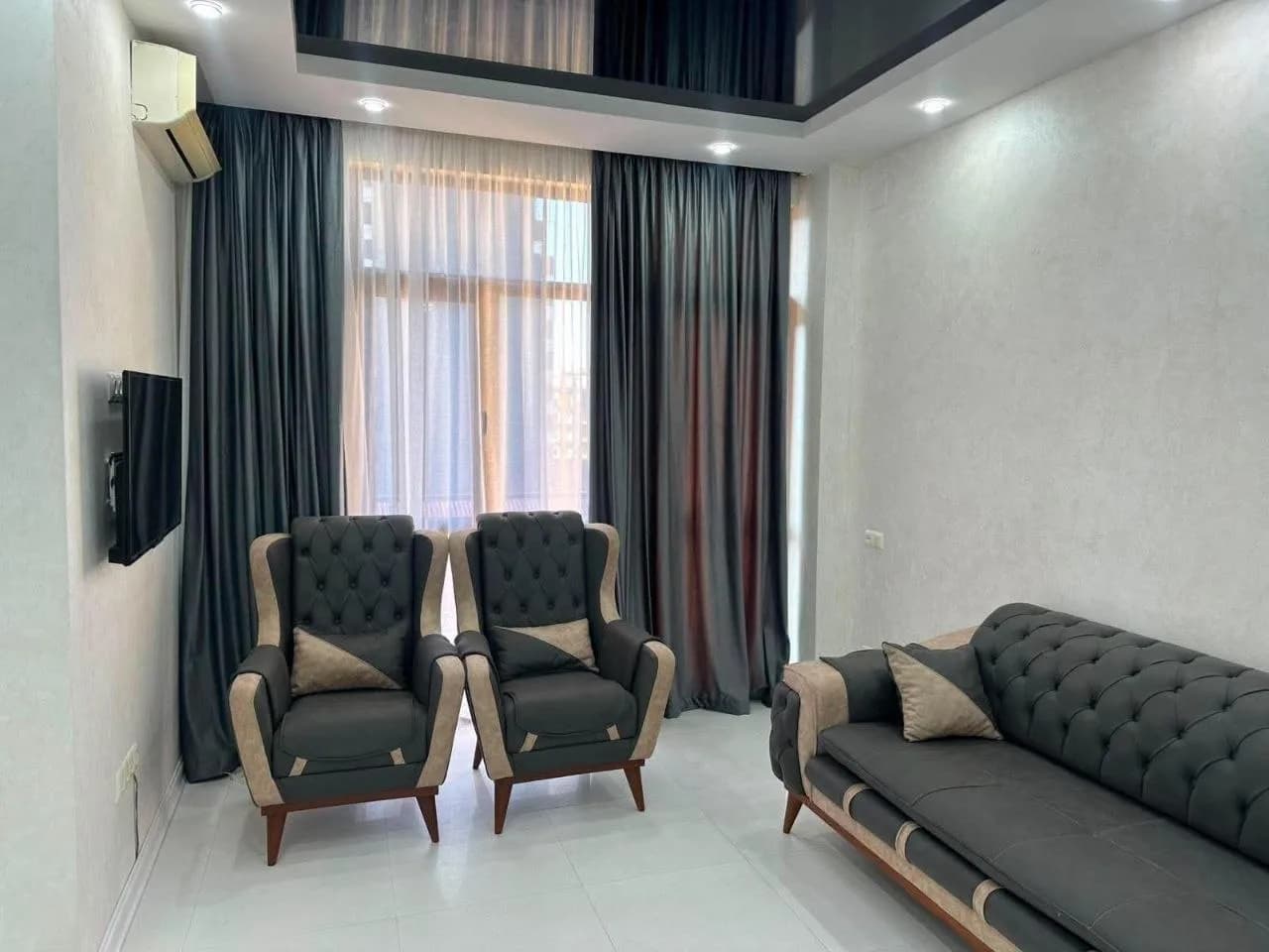 Квартира 1+1 в Батуми · Центр · 55 м² — Фото 3