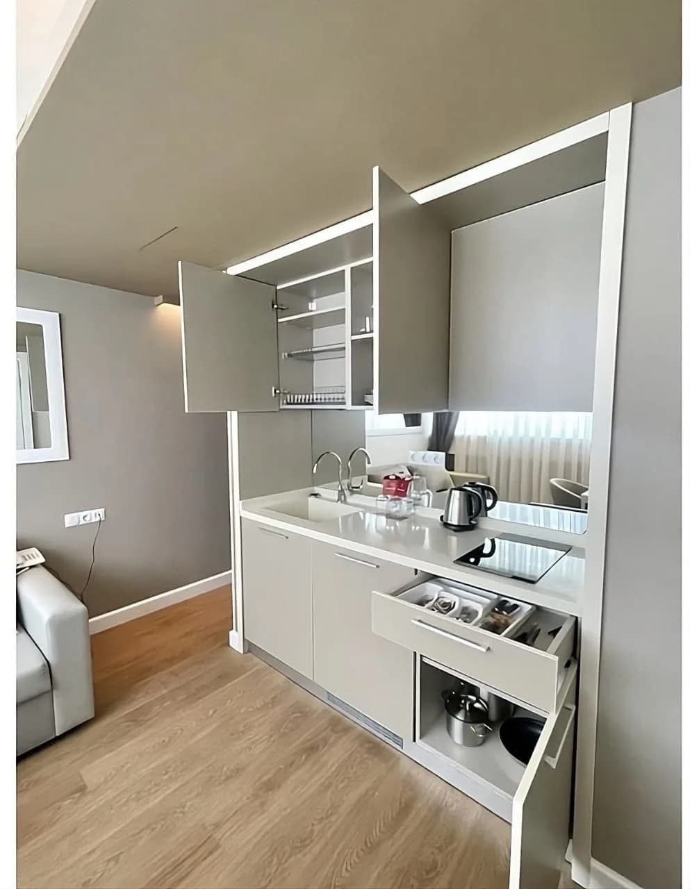 Квартира 1+1 в Батуми · Центр · 40 м² — Фото 3